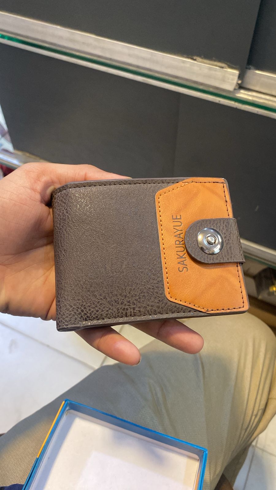 Men’s Genuine Leather Wallet – Stylish & Durable Bifold Wallet